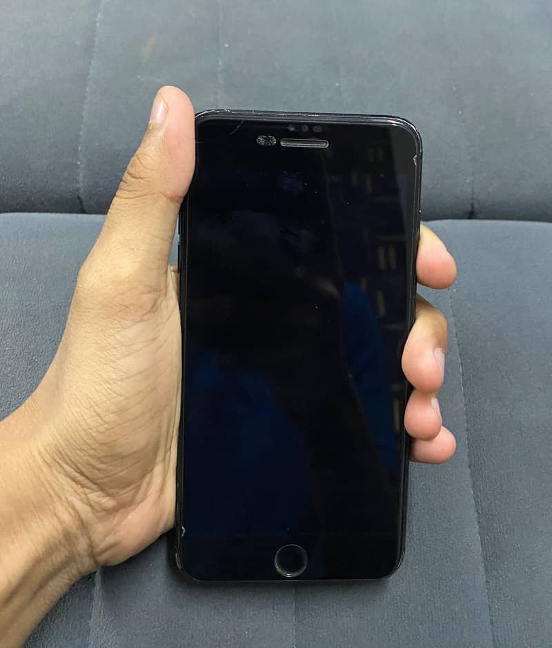 Apple iPhone 7 Plus 4