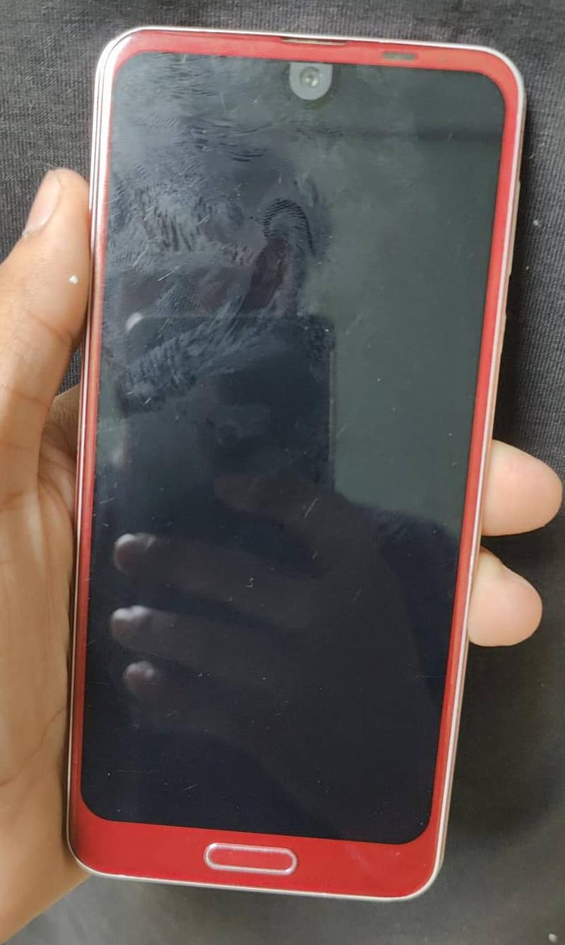 Sharp Aquos R2 3