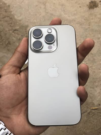 Apple iPhone 15 Pro