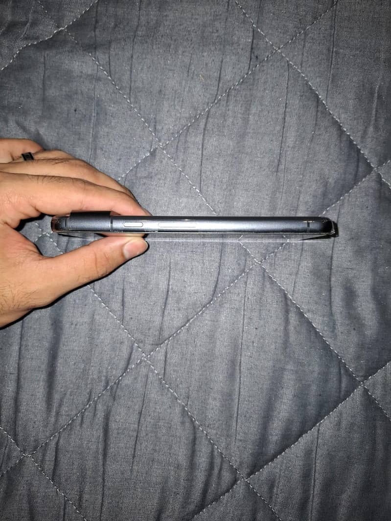 Google Pixel 8 1