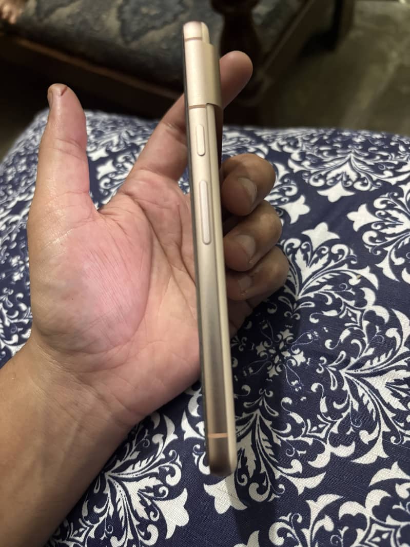Google Pixel 8 2