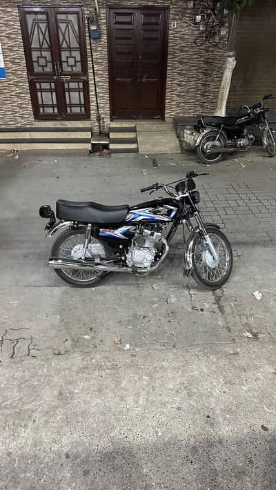 HONDA CG 125 25 MODEL