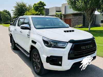 Toyota Hilux revo g automatic 2017