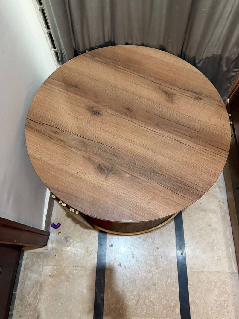 Center table 1