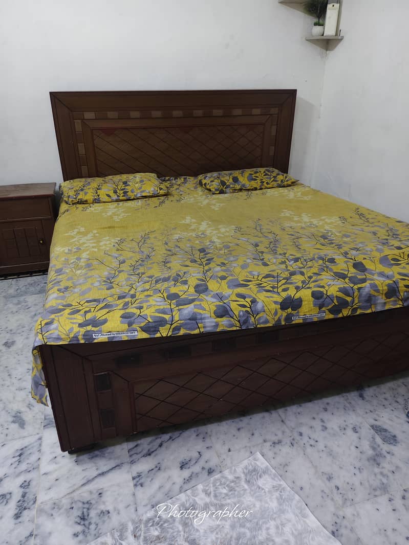 bed and two side table 0