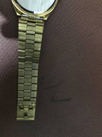 Original wacth he tore rough condition he chain pe