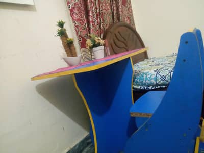 A study table and old darbaan with old side table for sale