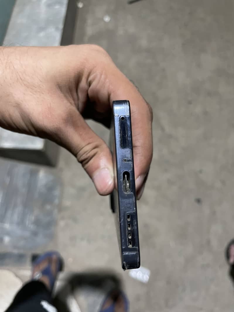 Infinix Note 40 4
