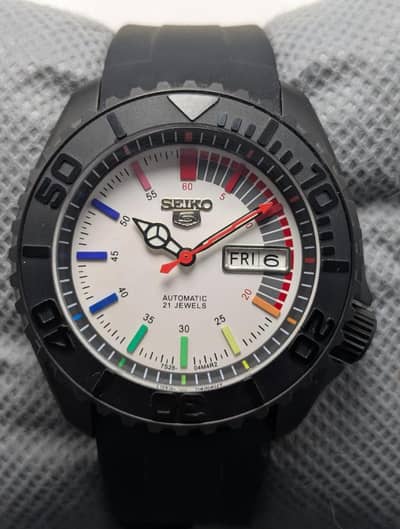 Seiko 5 Men's Sports X watch  Original Movement New