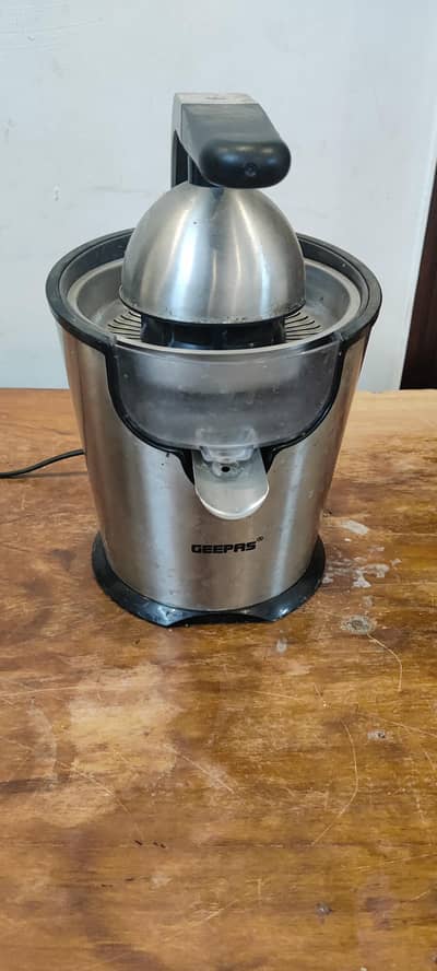 Geepas orange juicer