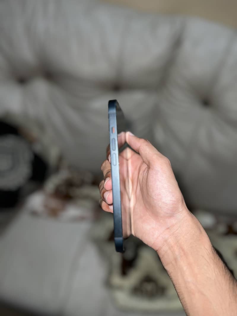 Apple iPhone 14 - JV- 128gb 4