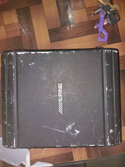 Alpine Mono Block 550 watt Amplifer