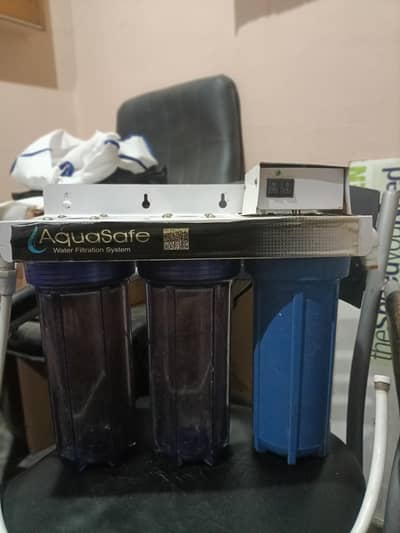 AquaSafe 3-Stage Water Filtration System (Good Condition)