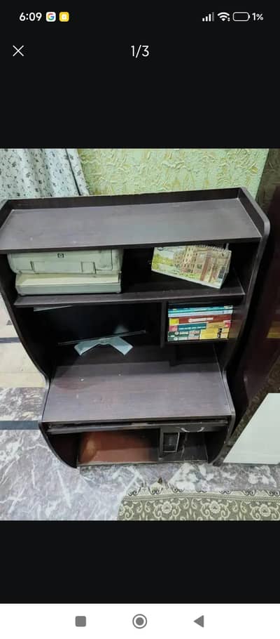 Computer table