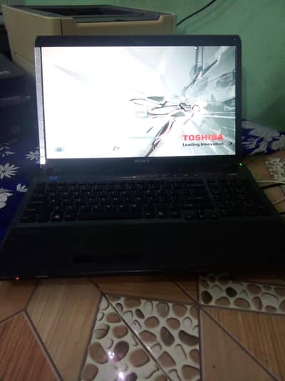Sony vaio laptop core i7 processor 4gb ram 100gb storage