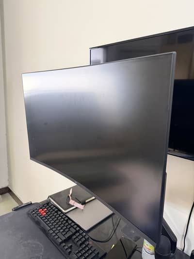 EASE 27" Curved Gaming Monitor – 240Hz | 1ms | Full HD | With Box