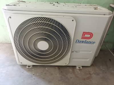 JUST LIKE NEW. ONLY 1 SEASON USED DC INVERTER AC IN WORKING CONDITION