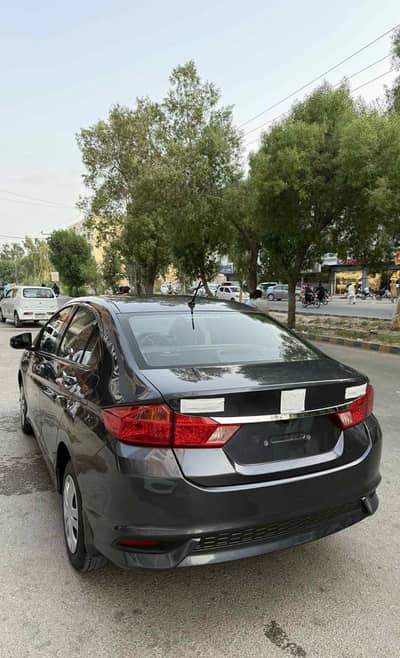2025 Honda City 1.2 burgundy  leather seats