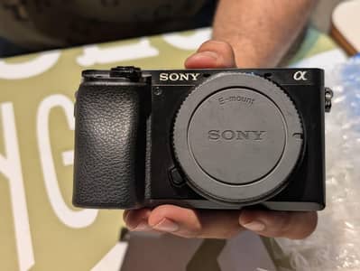 Sony A6100 body Brand New condition