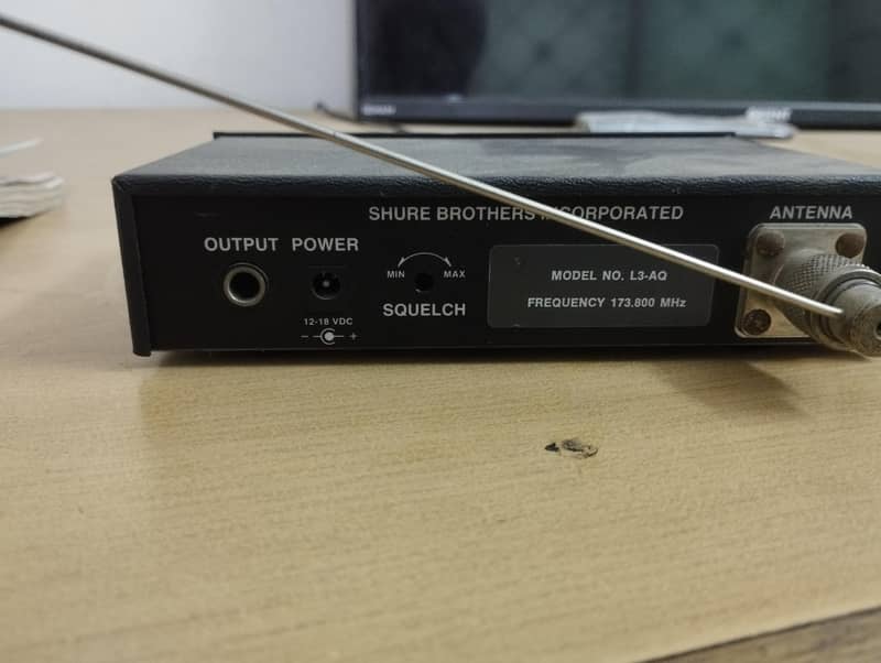 sure wireless microphone receiver 1