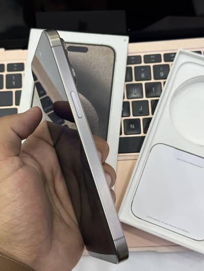 Apple iPhone 15 Pro Max