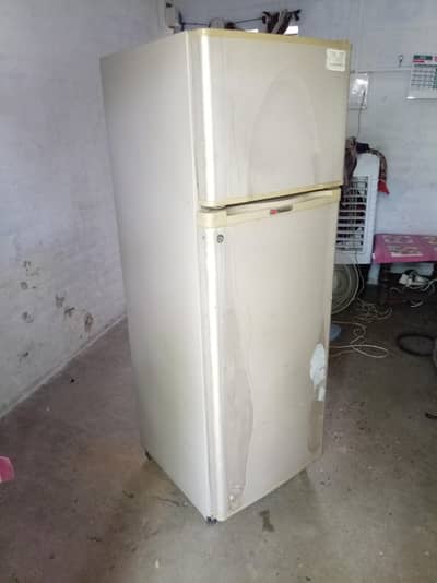 Dawlance Frig 03216013738