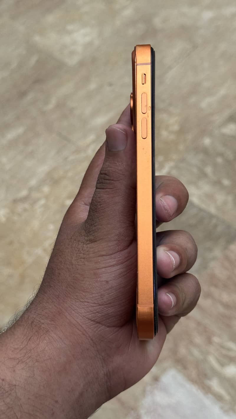 Apple iPhone 17 Pro Max 2