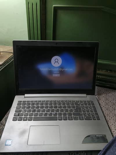 Lenovo IdeaPad 320 Laptop - Intel i3 8th Gen (Silver)