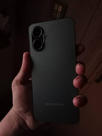 Tecno Spark Go 2