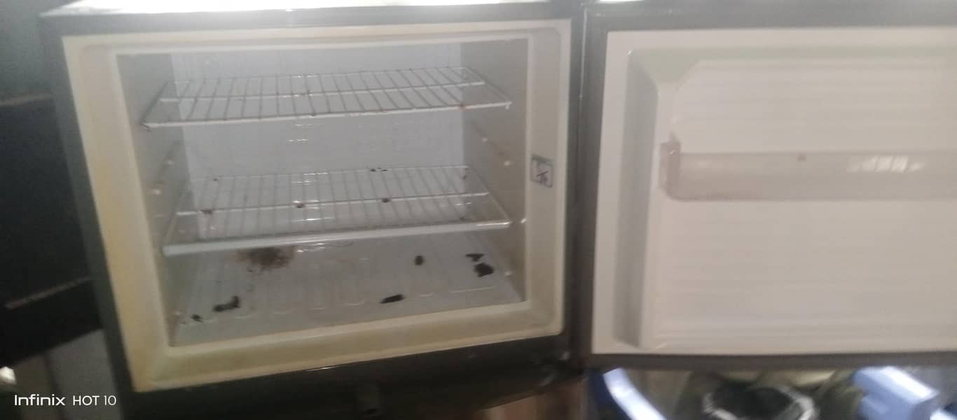 Dawlance Fridge & 5 in 1 Choper 4