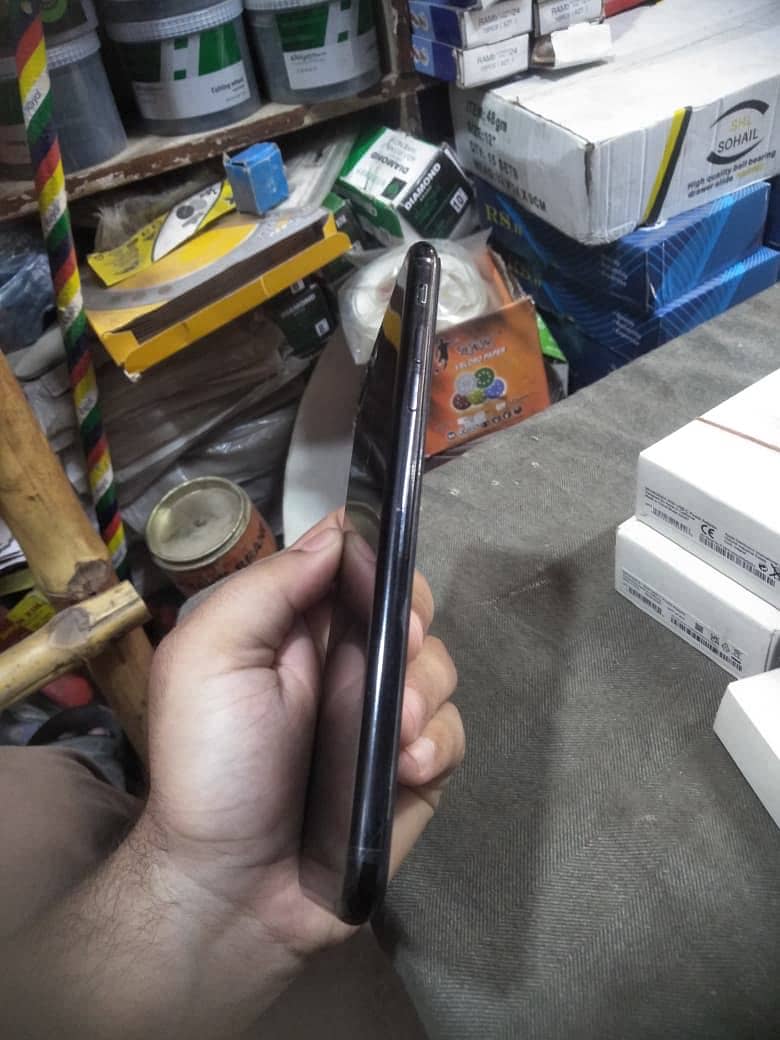 Apple iPhone 7 Plus 2