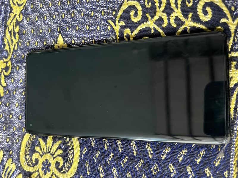 One Plus 8 Pro 0