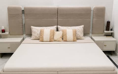 modern king bed with two side table