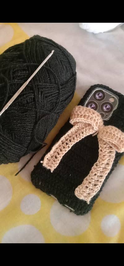 hand crocheted mobile cover