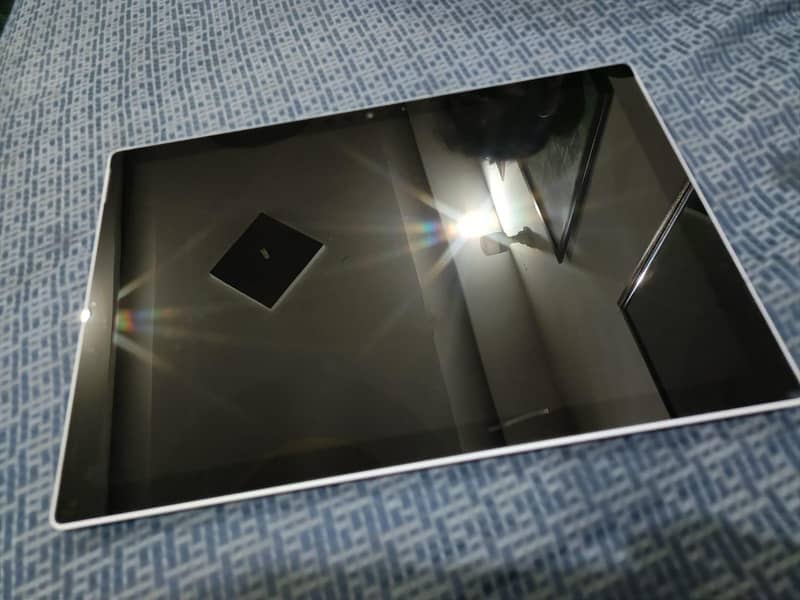 Microsoft Surface Pro 5 10