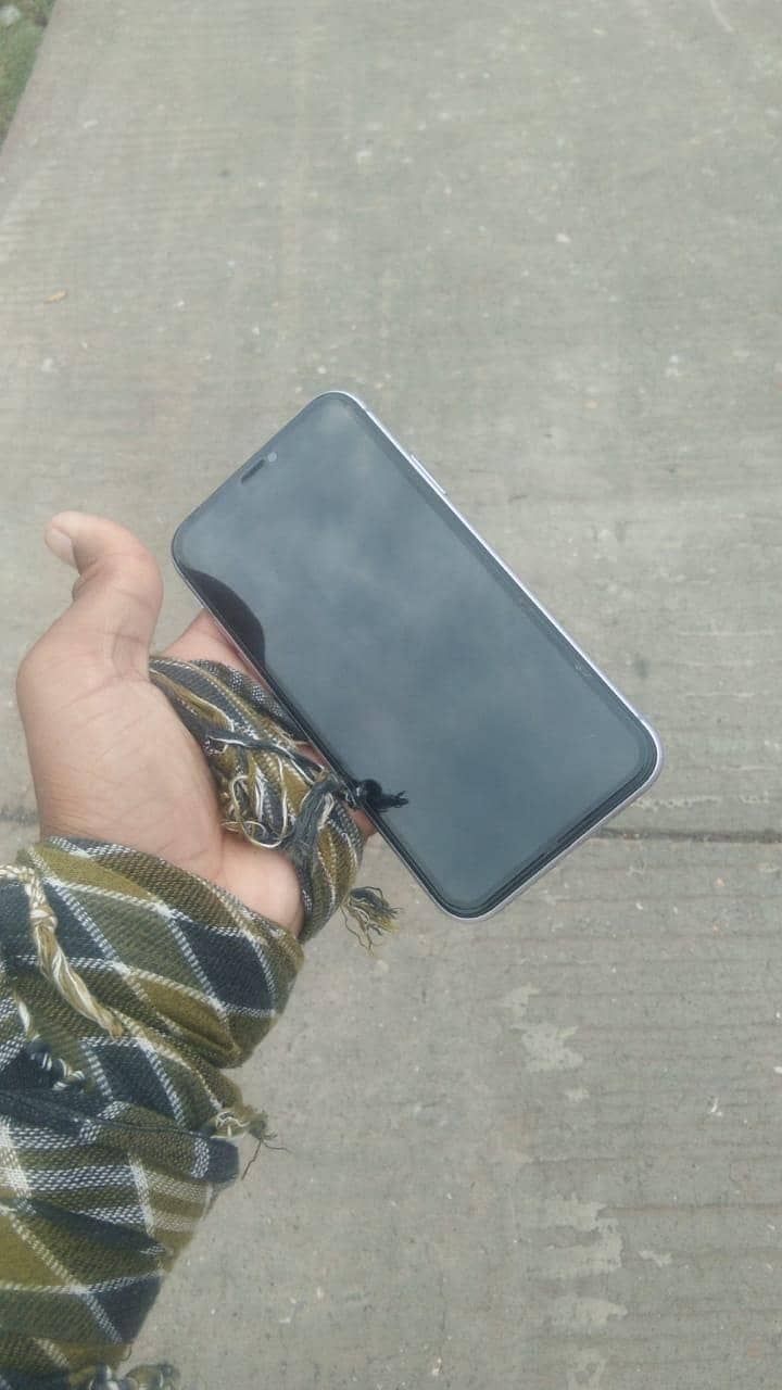 Apple iPhone 11 2