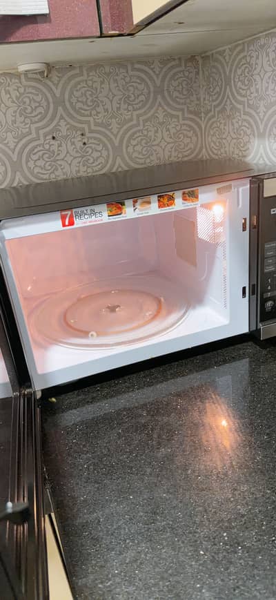 Dawlance Microwave used for 1 yr only