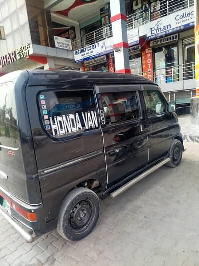 Honda Vamos 2017