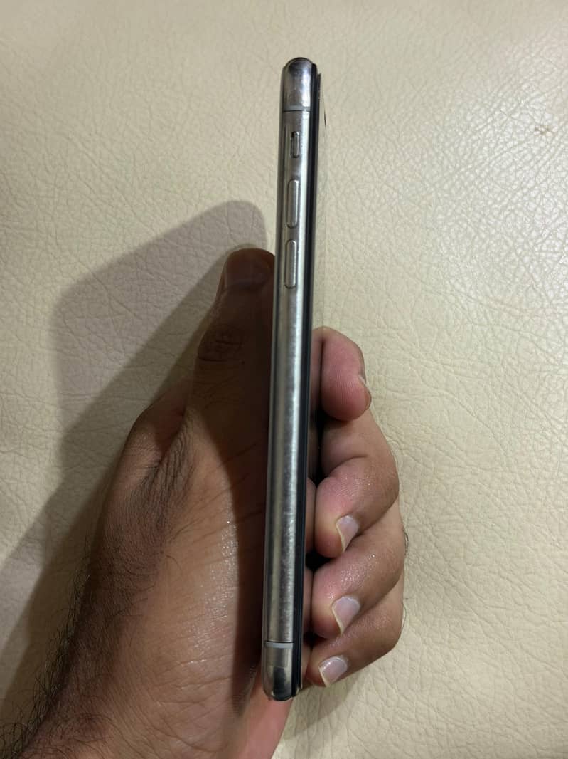Apple iPhone X 2