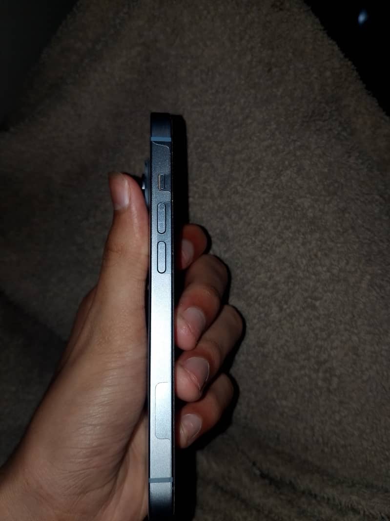 Apple iPhone 14 1