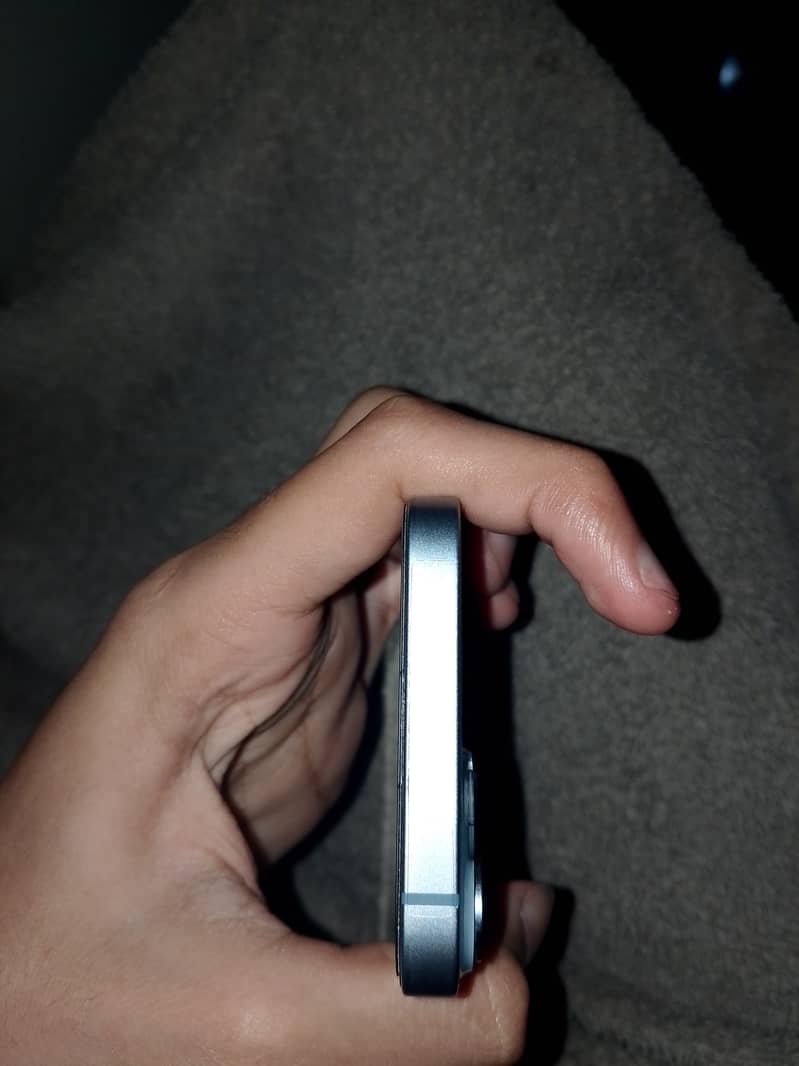 Apple iPhone 14 2