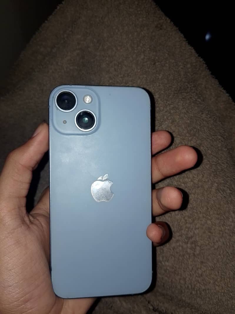 Apple iPhone 14 3