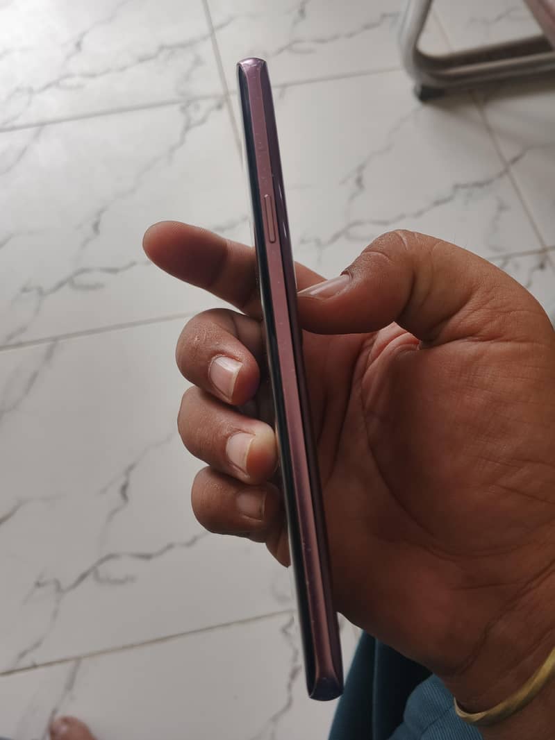 Samsung S9 plus 4