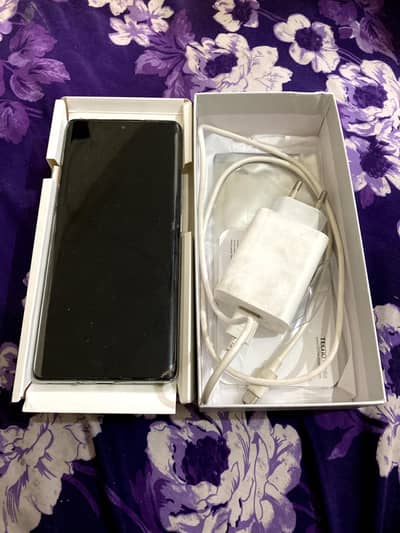 Tecno CAMON 40 Pro