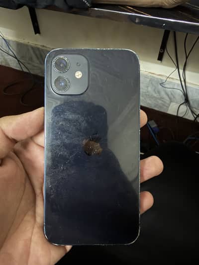 Apple iPhone 12