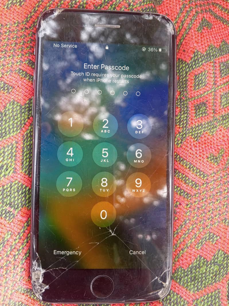 Apple iPhone 8 1
