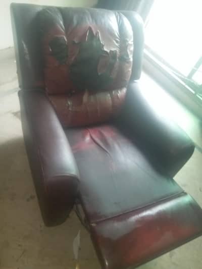 Comfortable Recliner sofa