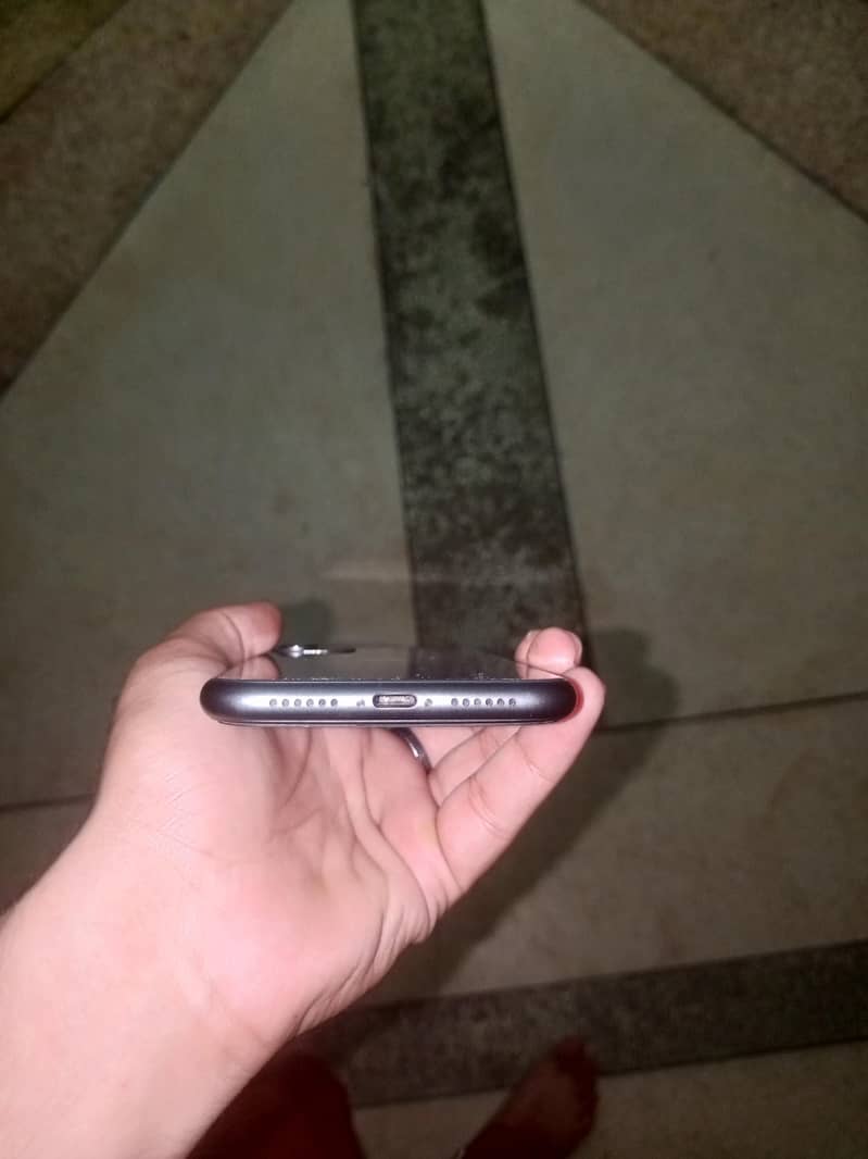 Apple iPhone 11 2