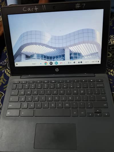 laptop 4 32 urgent sale