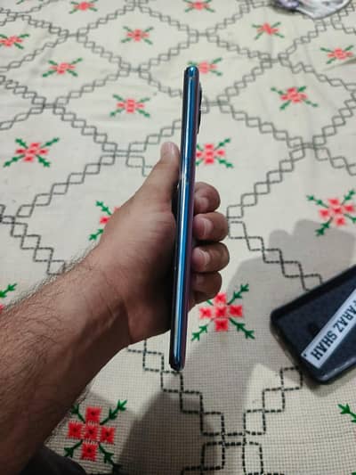 OPPO F17 Pro